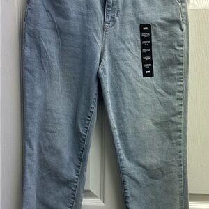 DKNY Women's Cropped Jeans in Soft Blue